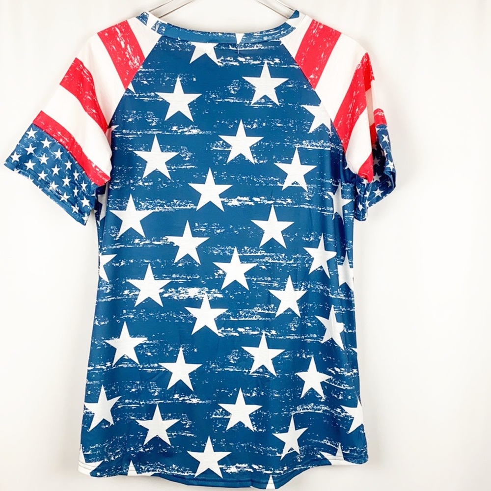 NWOT For G and PL American Flag Twist Knot Short Sleeve Top--XL - Picture 9 of 15